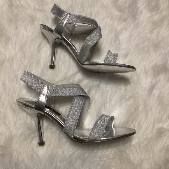 Nina Valonia Silver Criss-Cross Heels - Picture 3 of 7